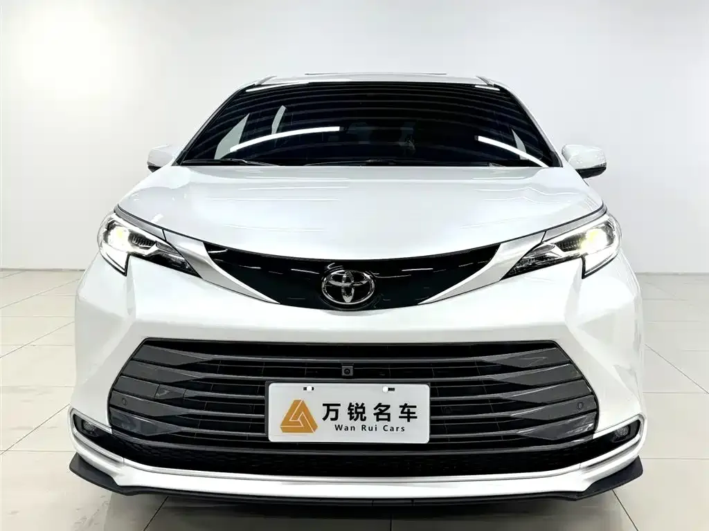 Toyota Sienna 2025 из CN, фото 3