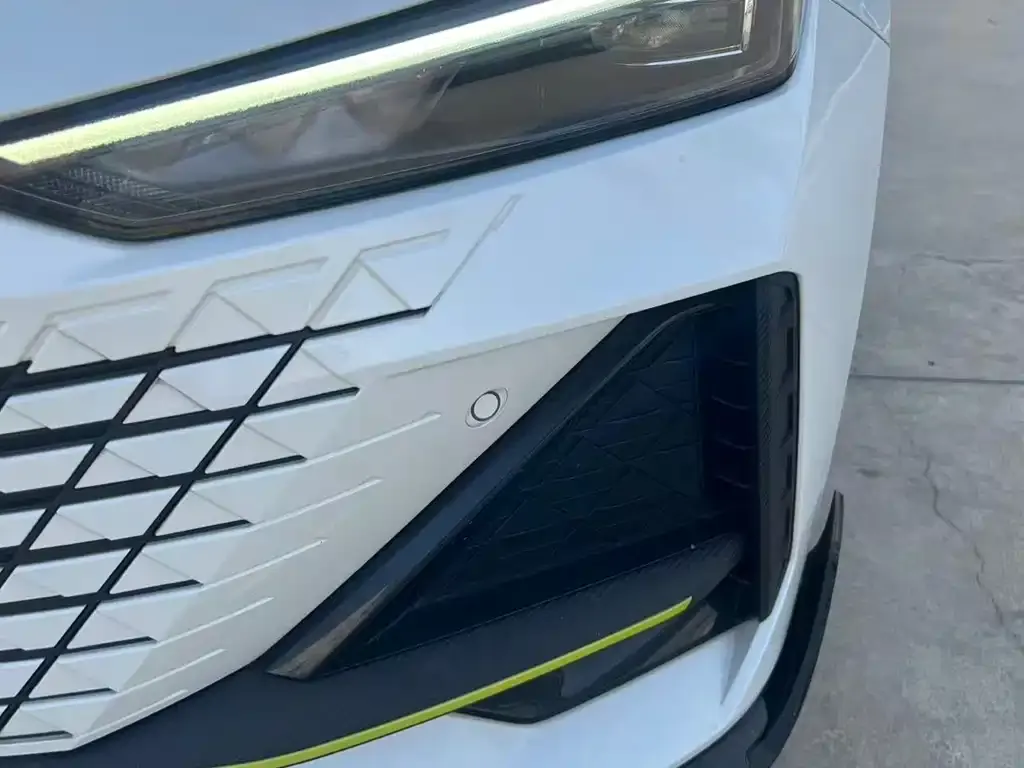 Changan UNI-V 2023 из CN, фото 5