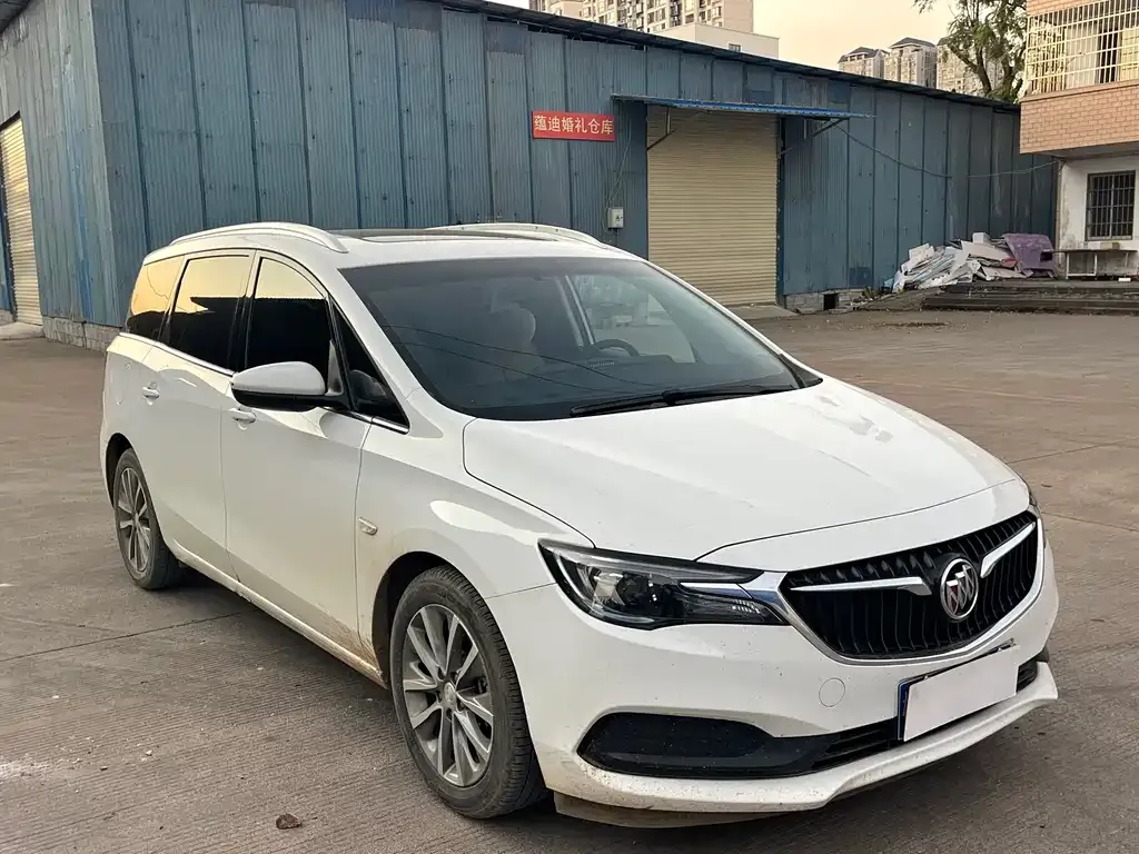 Buick GL6 2022 из CN, фото 2
