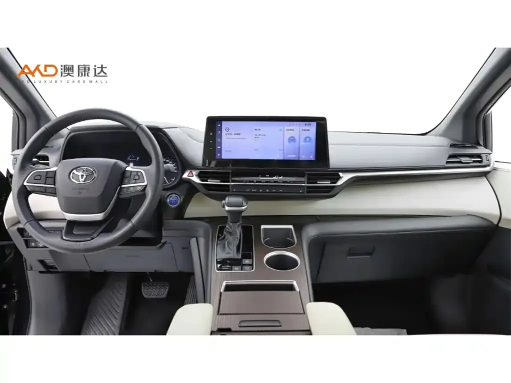 Toyota Granvia 2023 из CN, фото 7