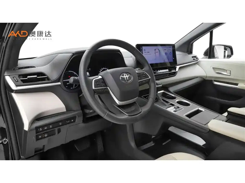 Toyota Granvia 2023 из CN, фото 8