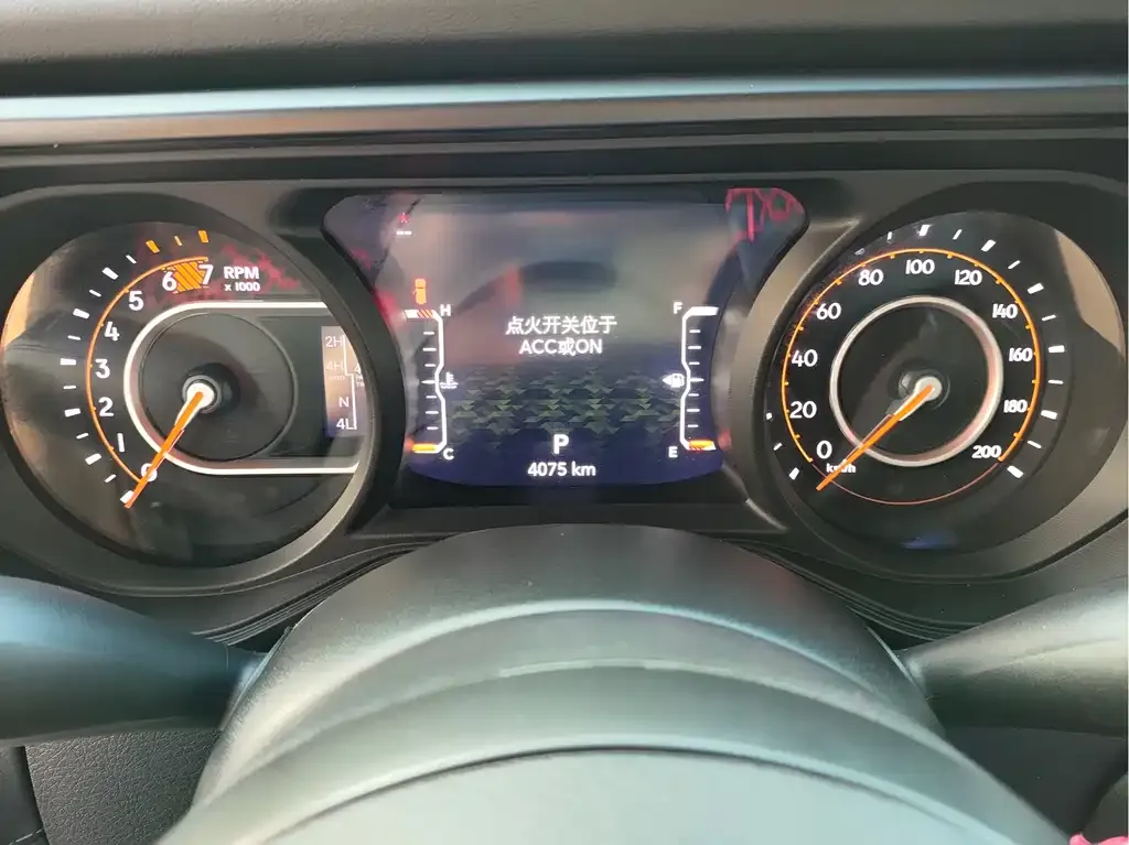 Jeep Wrangler 2024 из CN, фото 5