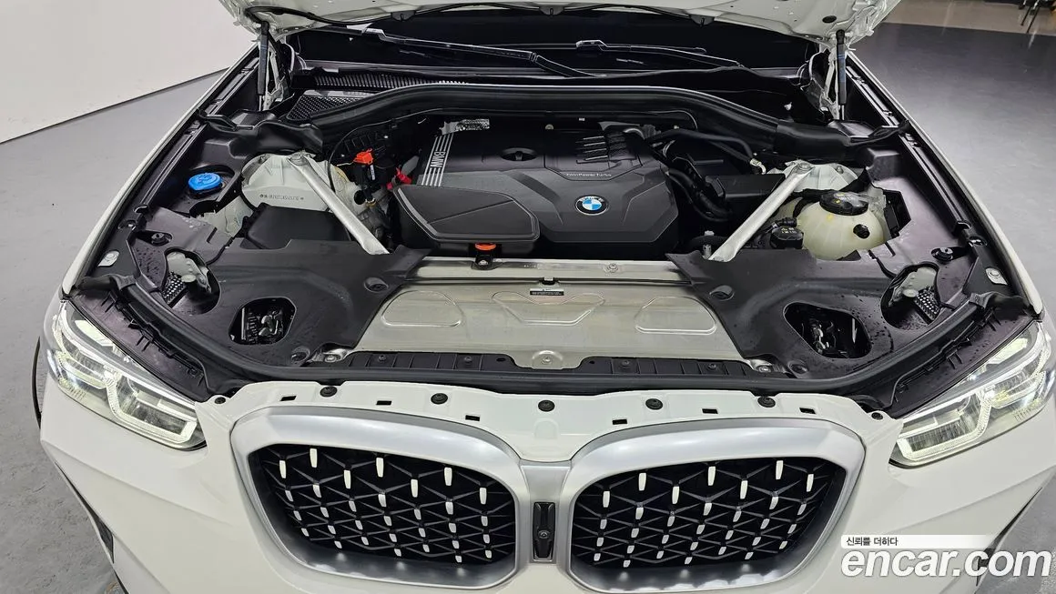 BMW X4 2025 из KR, фото 8