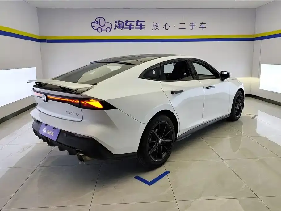 Changan UNI-V 2023 из CN, фото 9