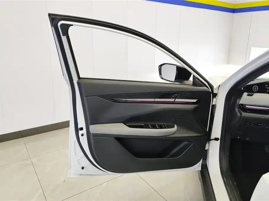 Changan UNI-V 2023 из CN, фото 8