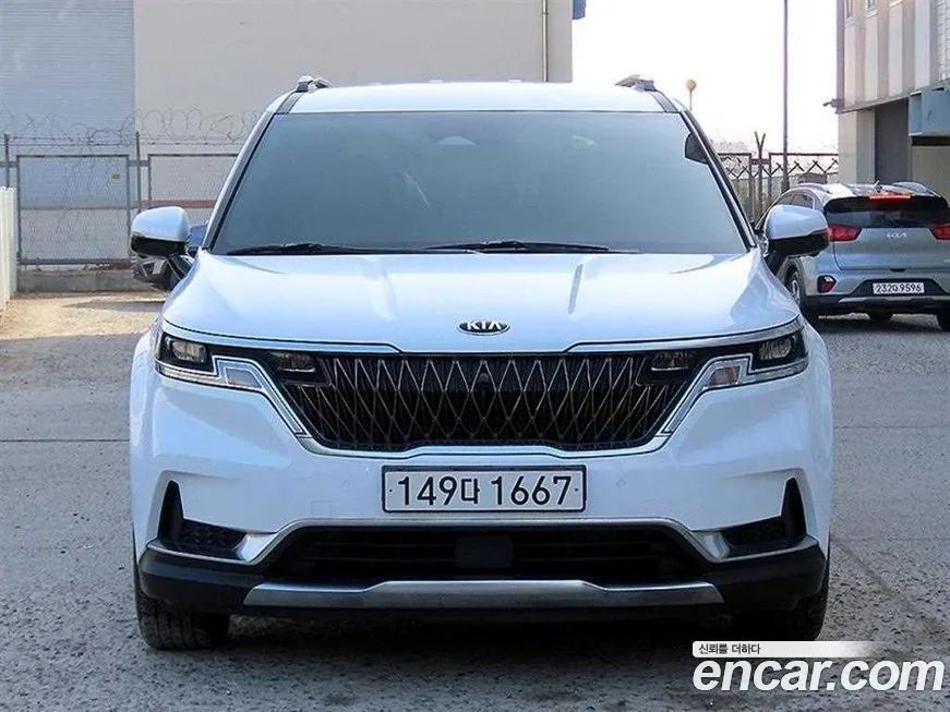 Kia Carnival — фото 1