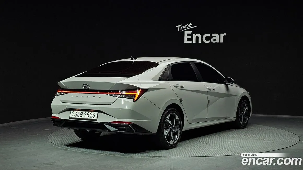 Hyundai AVANTE — фото 8