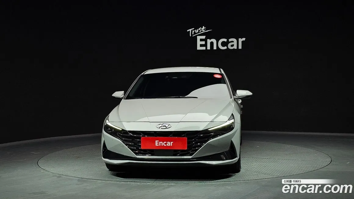 Hyundai AVANTE — фото 3
