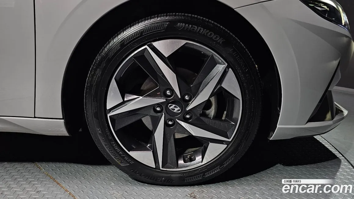 Hyundai AVANTE — фото 7
