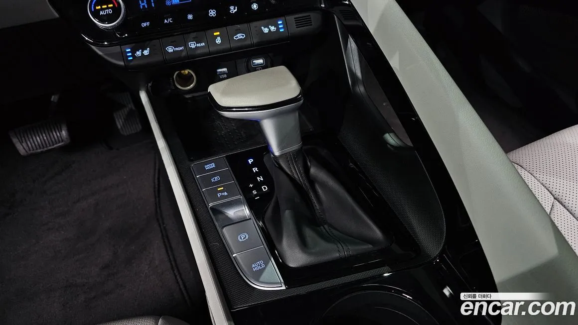Hyundai AVANTE — фото 4