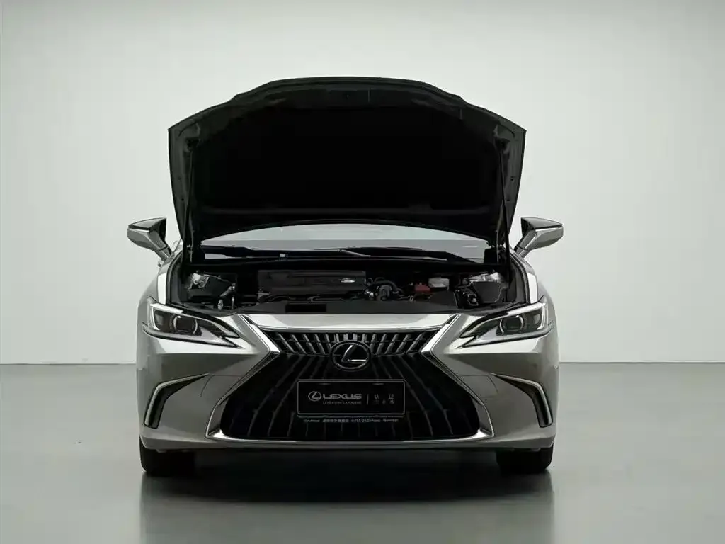 Lexus ES 2025 из CN, фото 2