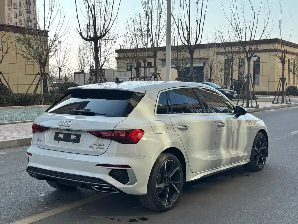 Audi A3 2022 из CN, фото 9