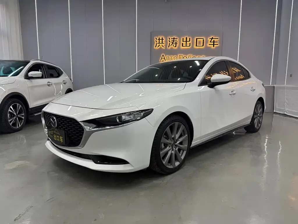 Mazda 3 Axela 2022 из CN, фото 1