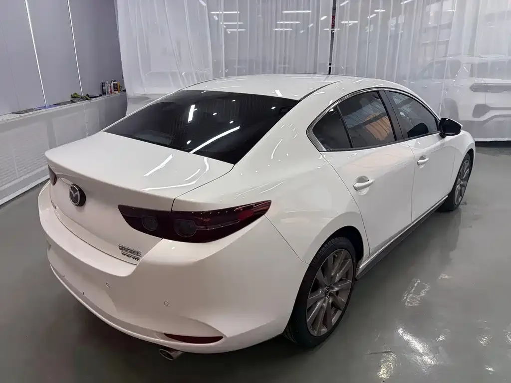 Mazda 3 Axela 2022 из CN, фото 4