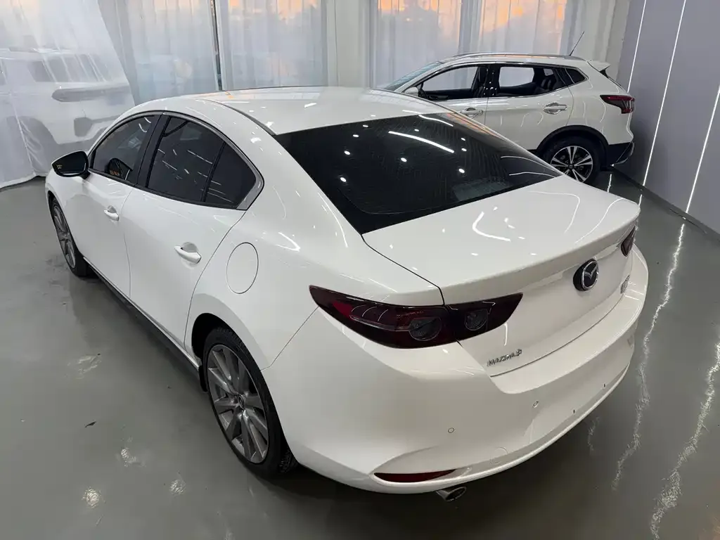 Mazda 3 Axela 2022 из CN, фото 5