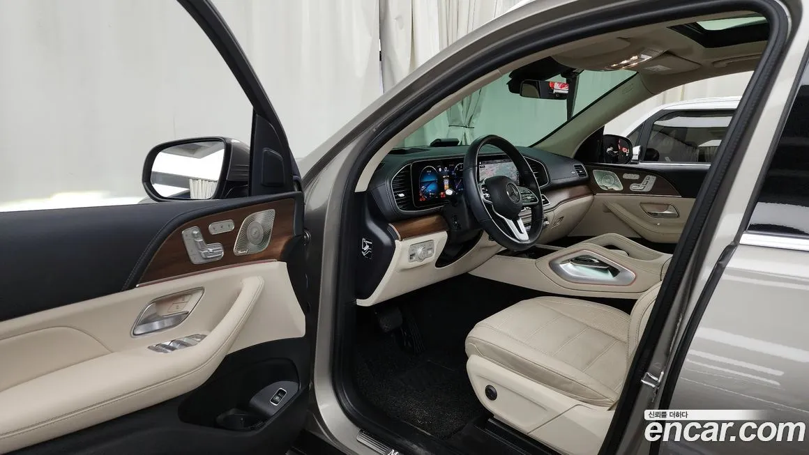 Mercedes-Benz GLE-Class — фото 10