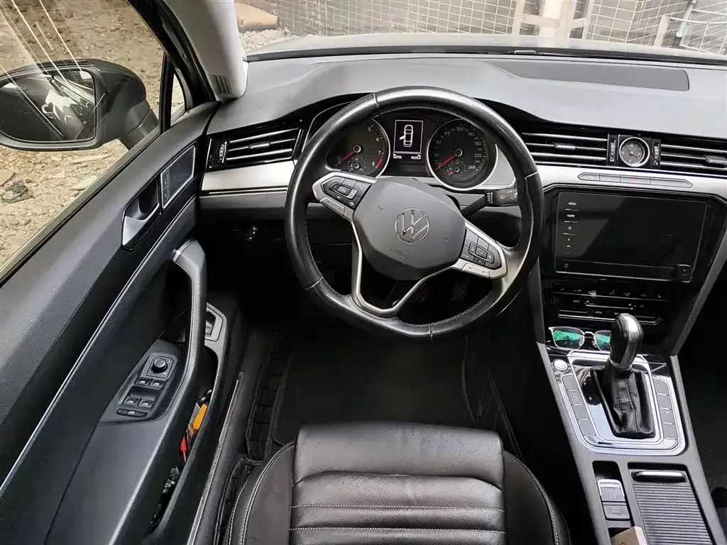 Volkswagen Magotan 2022 из CN, фото 8