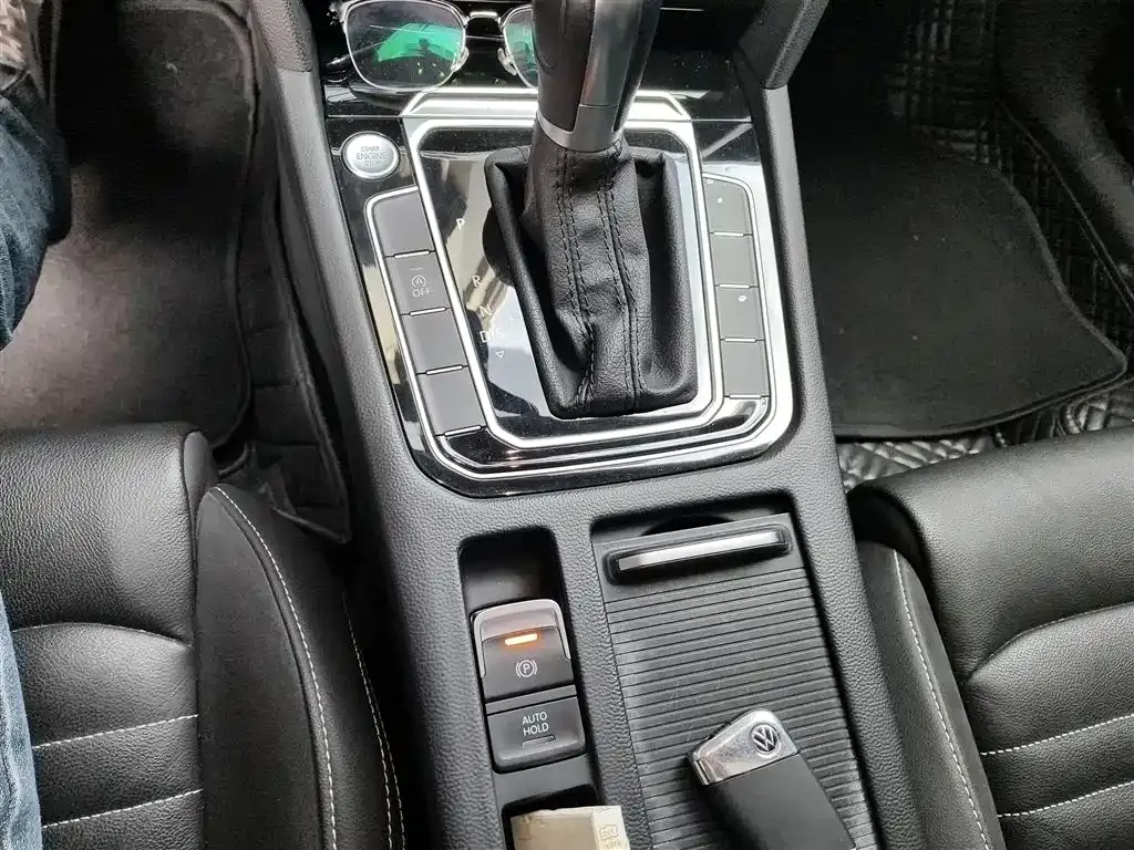 Volkswagen Magotan 2022 из CN, фото 10