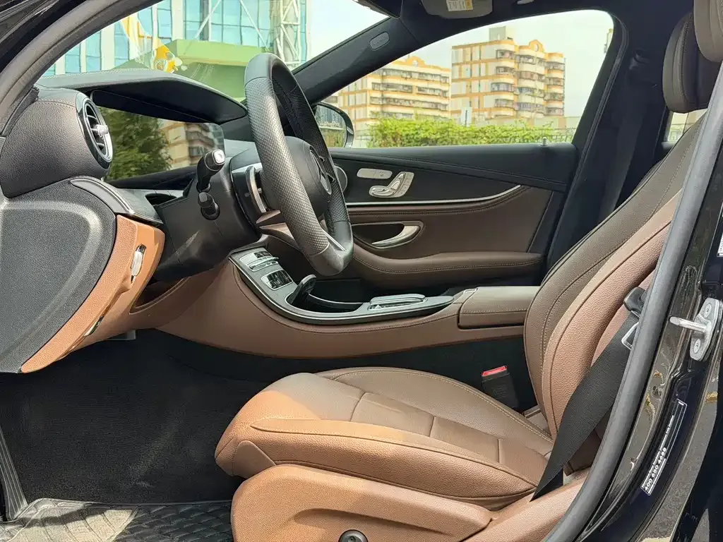 Mercedes-Benz E-Class 2024 из CN, фото 2