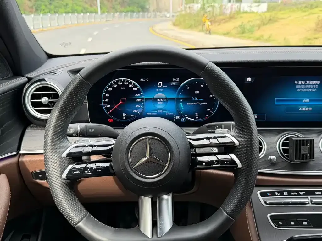 Mercedes-Benz E-Class 2024 из CN, фото 9
