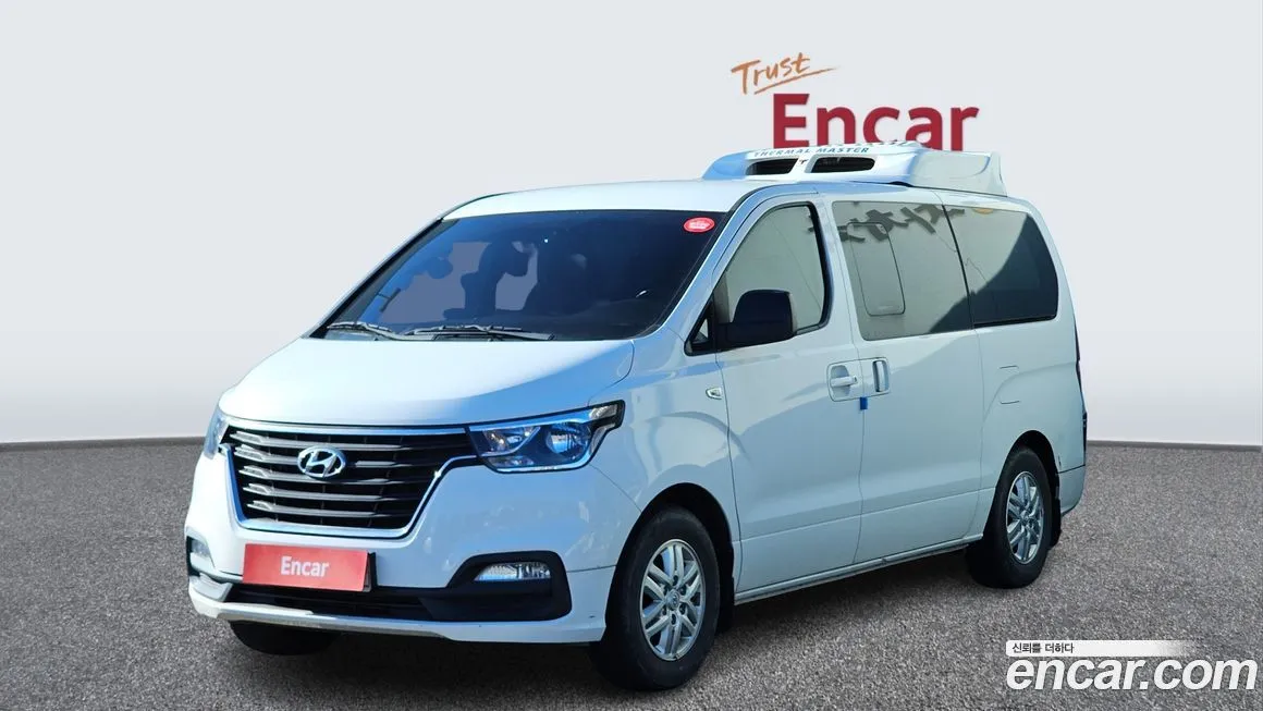 Hyundai Starex — фото 1