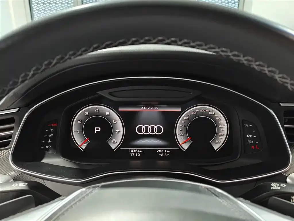 Audi A6L 2024 из CN, фото 2