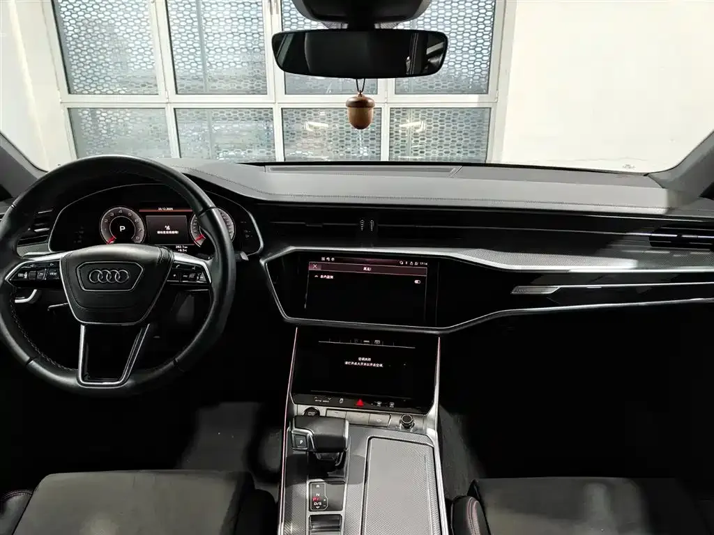 Audi A6L 2024 из CN, фото 3