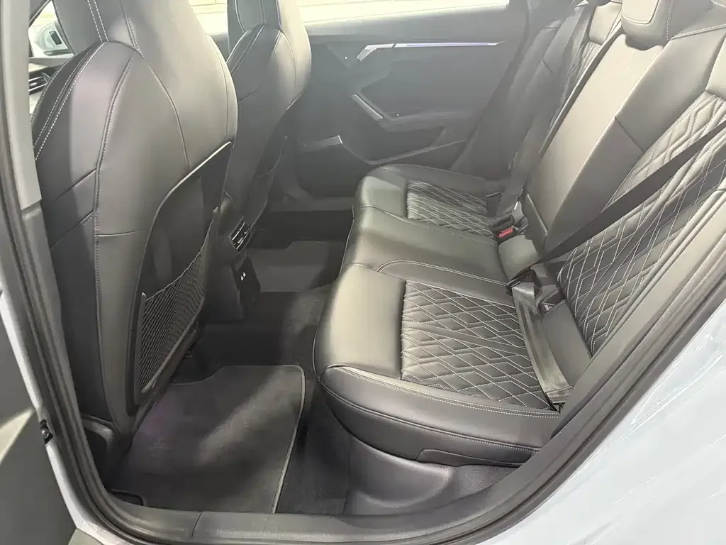 Audi A3 2024 из CN, фото 4
