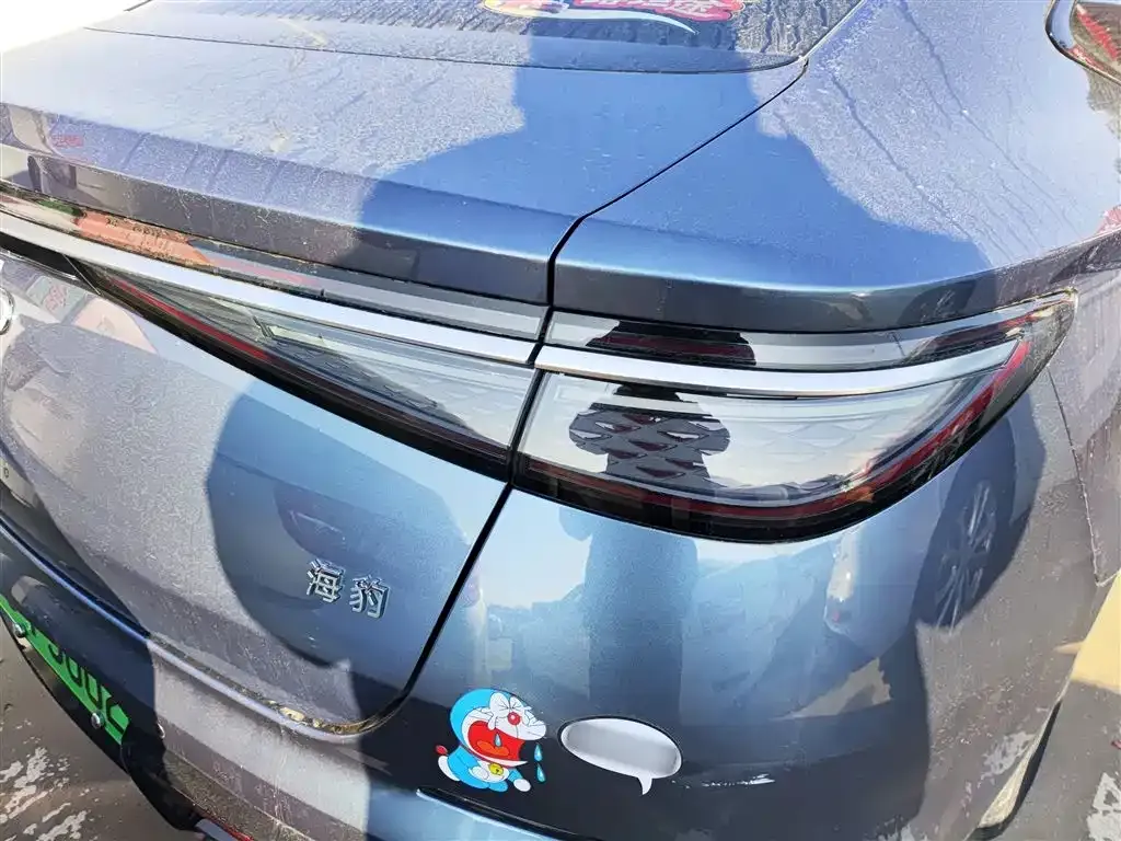 BYD Seal — фото 8