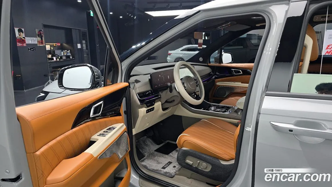 Kia Carnival — фото 10