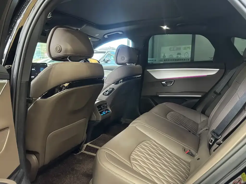 BYD Han 2025 из CN, фото 4