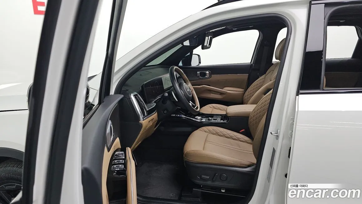 Kia Sorento — фото 10