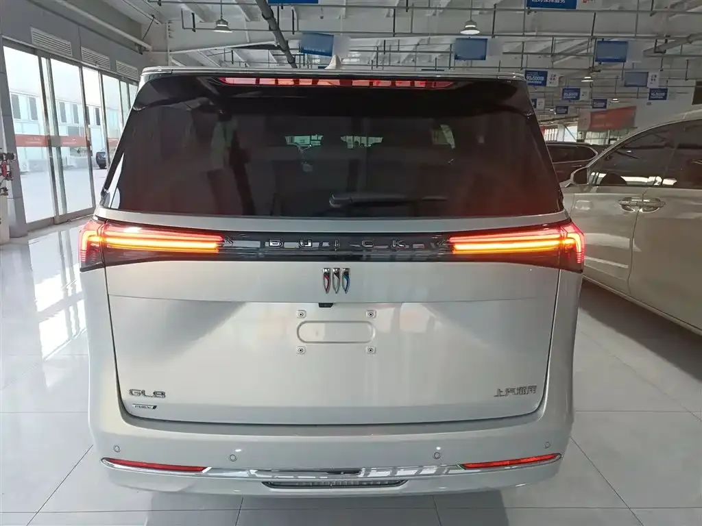 Buick GL8 Hybrid 2025 из CN, фото 8