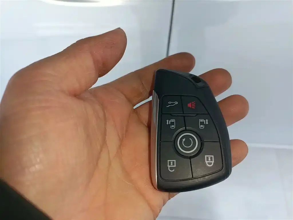 Buick GL8 Hybrid 2025 из CN, фото 6