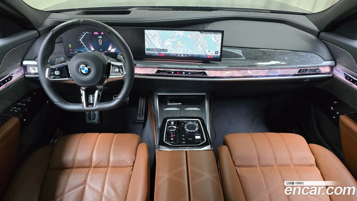 BMW 7-Series — фото 10