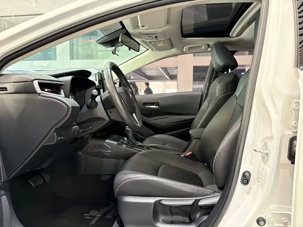 Toyota Corolla 2022 из CN, фото 3