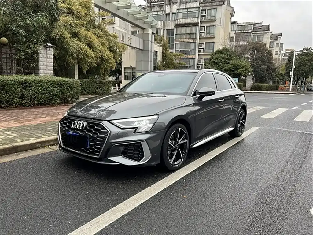 Audi A3 2024 из CN, фото 2