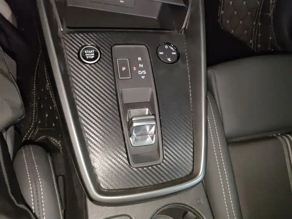 Audi A3 2024 из CN, фото 7