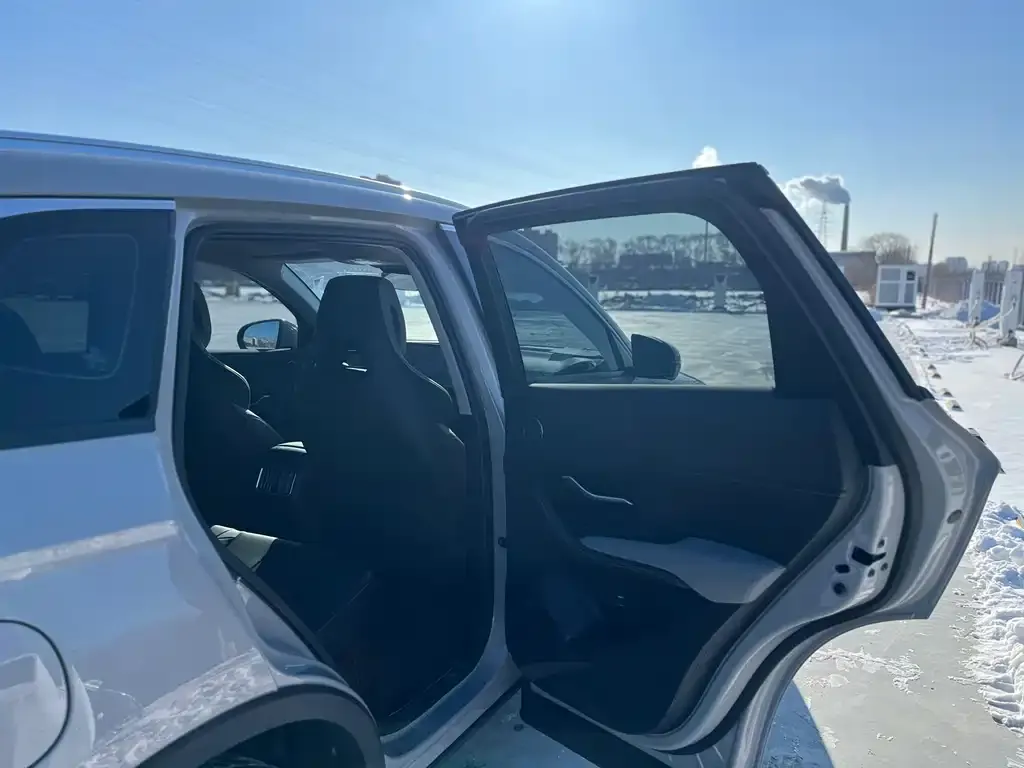 BYD Seal 05 DM-i — фото 2