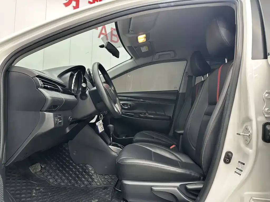 Toyota Yaris L 2021 из CN, фото 4