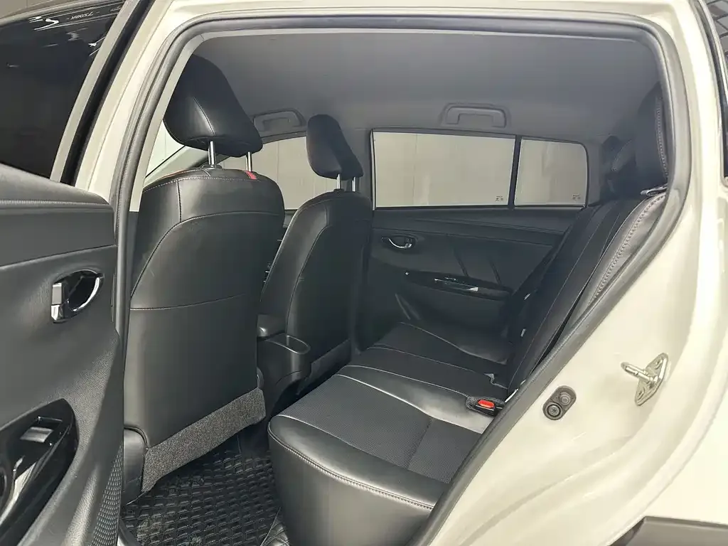 Toyota Yaris L 2021 из CN, фото 5