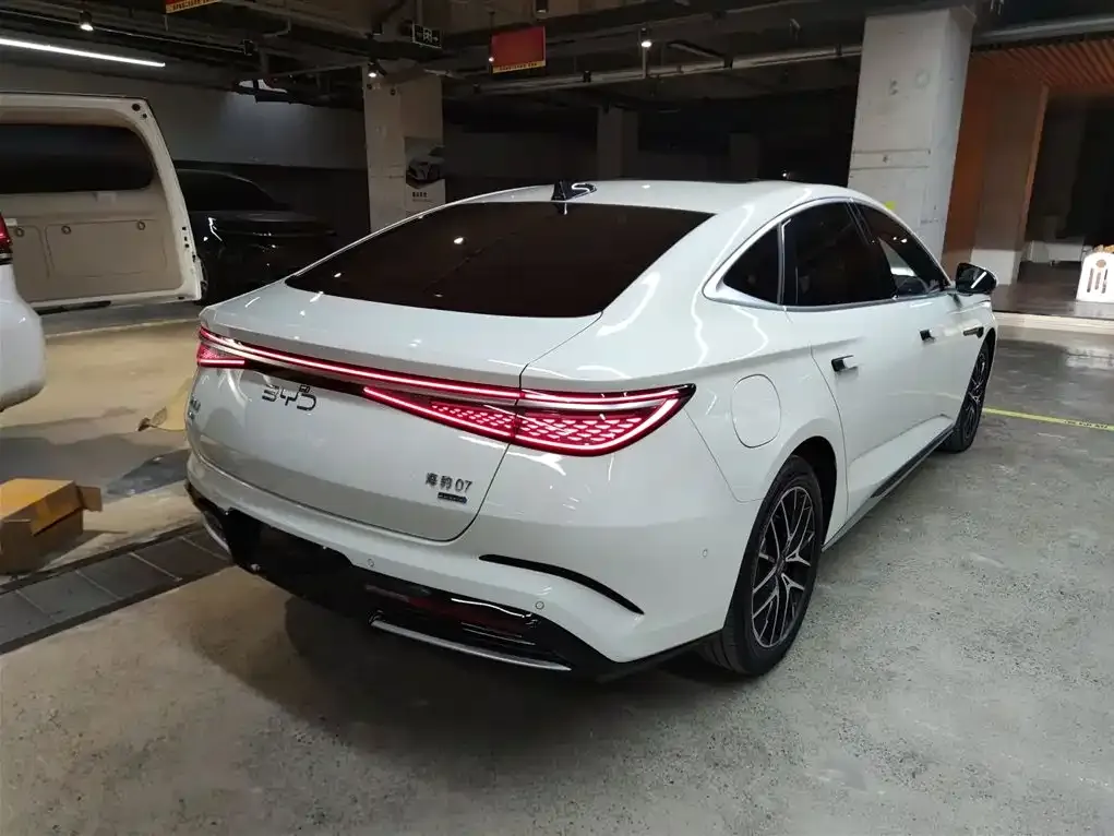 BYD Seal 07 DM-i 2025 из CN, фото 5
