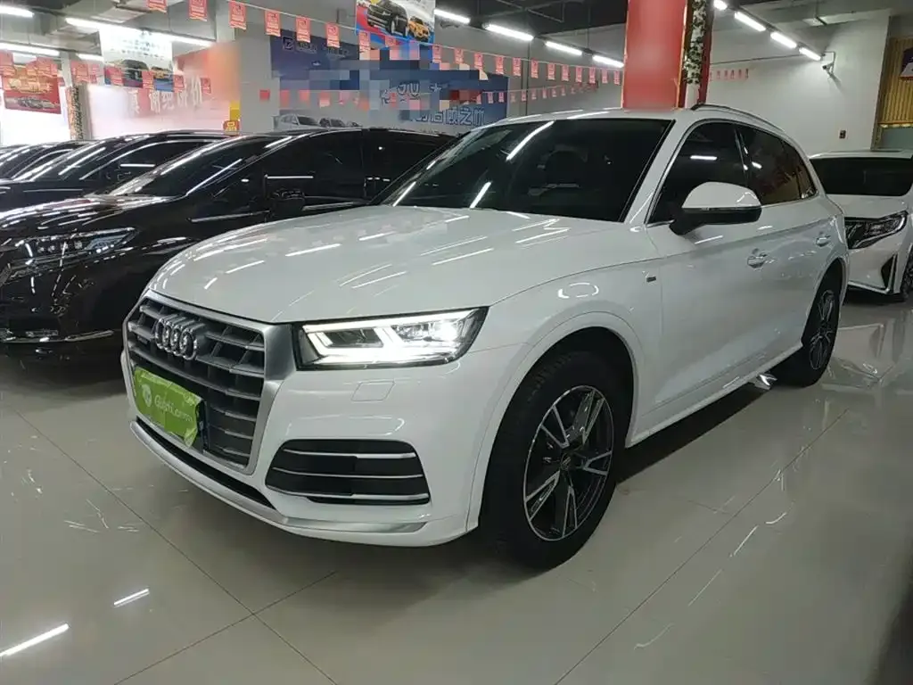 Audi Q5L 2021 из CN, фото 1