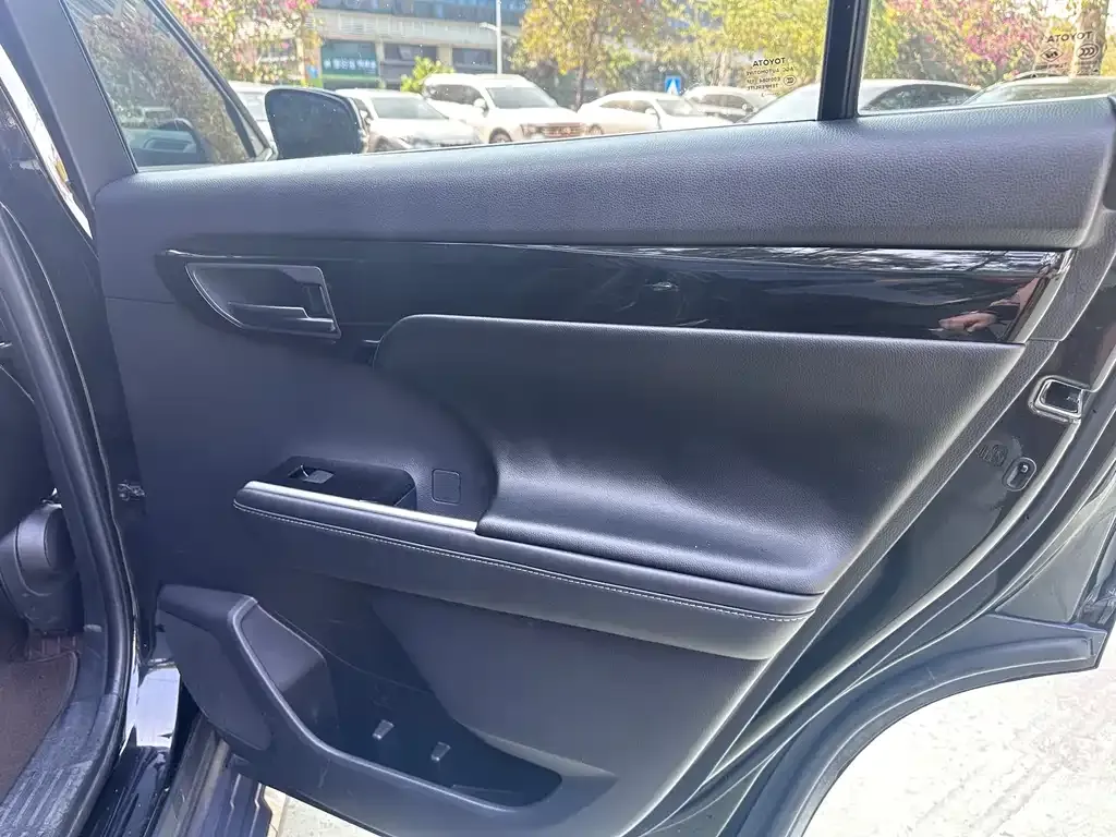 Toyota Highlander 2023 из CN, фото 9