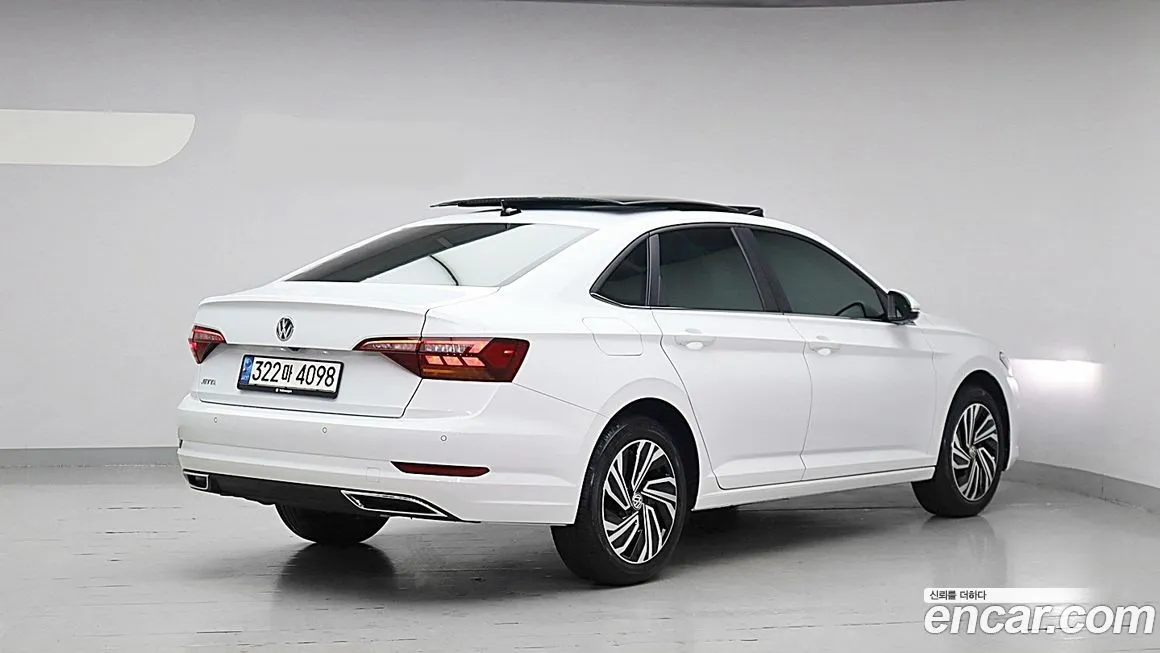 Volkswagen Jetta — фото 3
