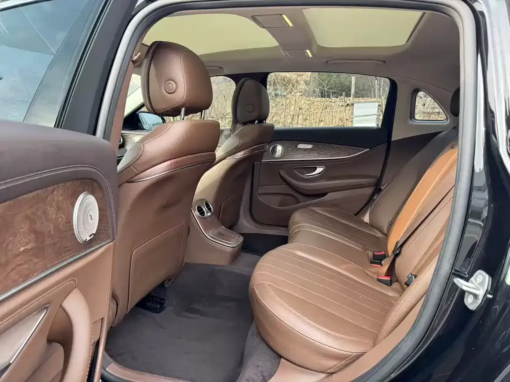 Mercedes-Benz E-Class New Energy 2022 из CN, фото 3
