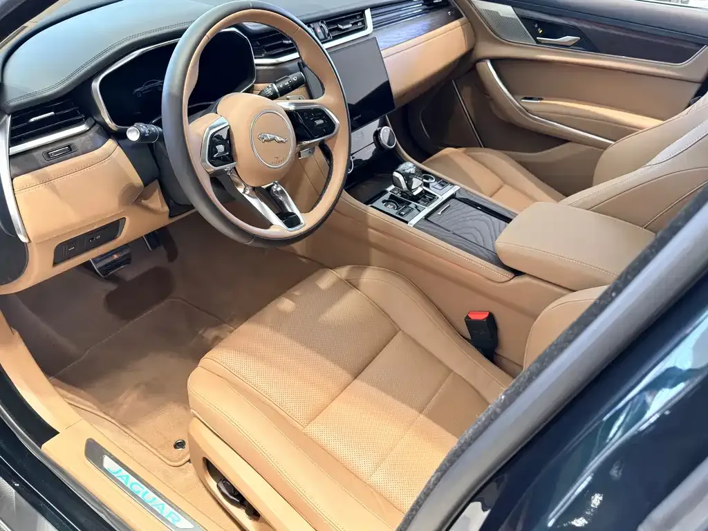 Jaguar XFL 2025 из CN, фото 3