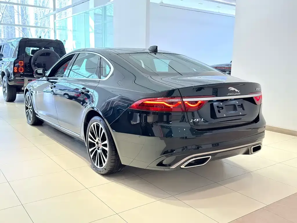 Jaguar XFL 2025 из CN, фото 2