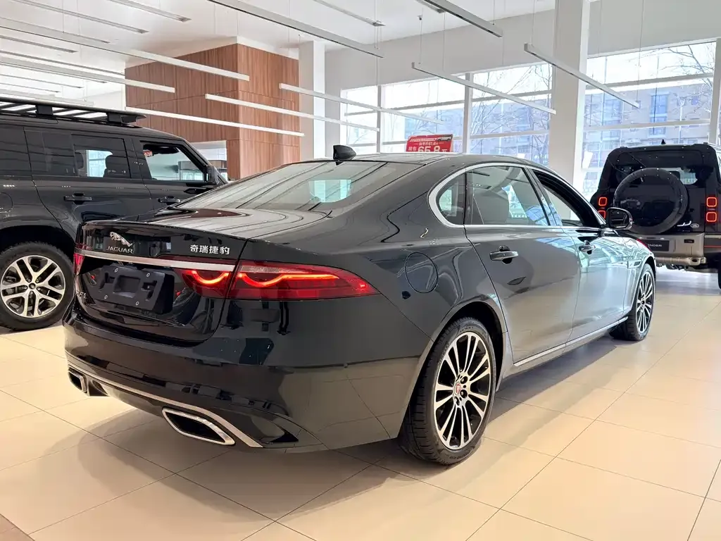 Jaguar XFL 2025 из CN, фото 7
