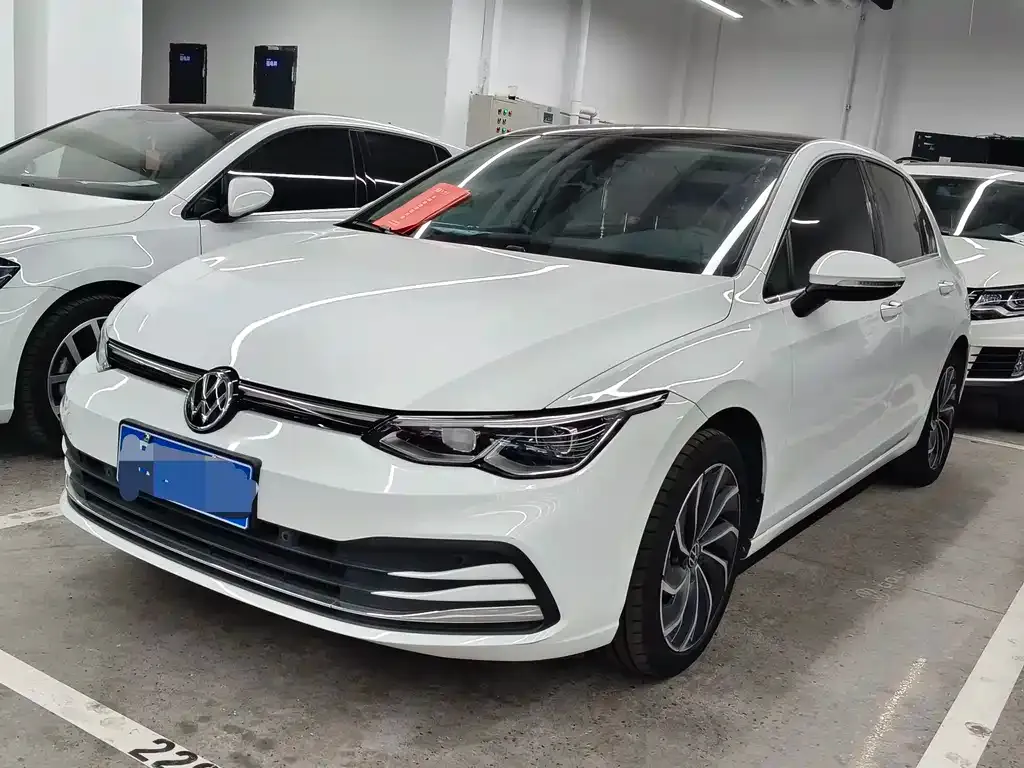 Volkswagen Golf 2022 из CN, фото 1